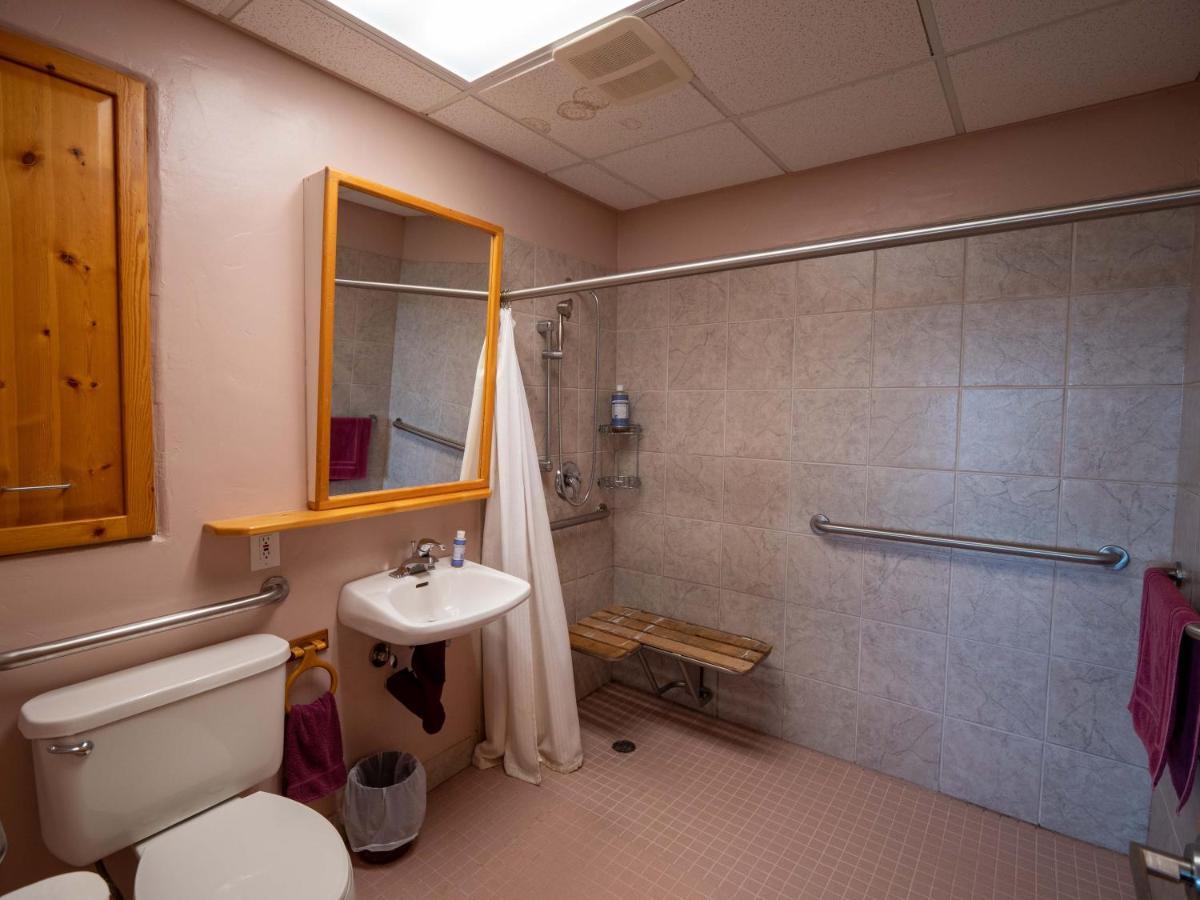 Good Karma Inn Хомер Экстерьер фото